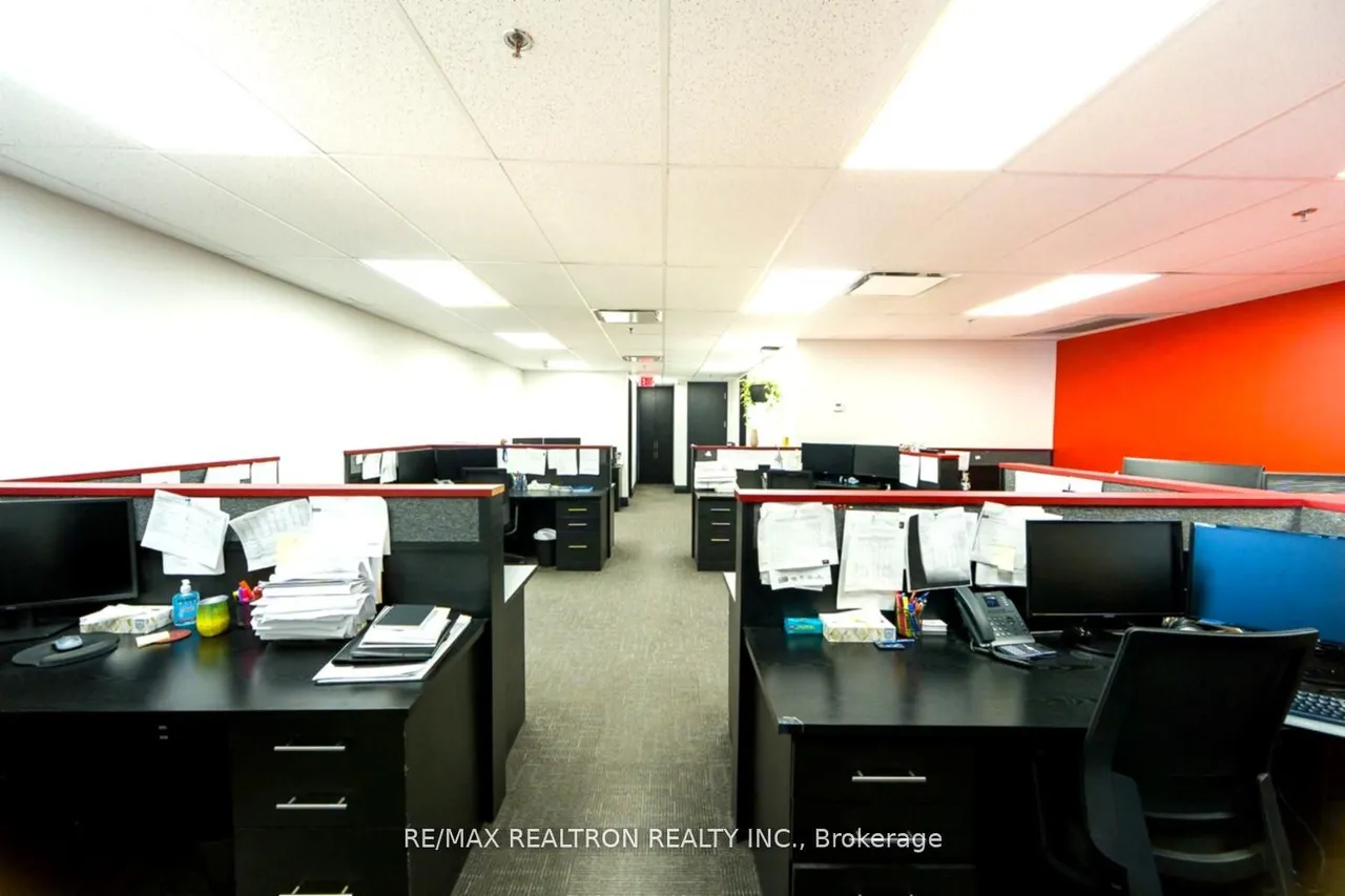 7015 Tranmere Drive — photo 11