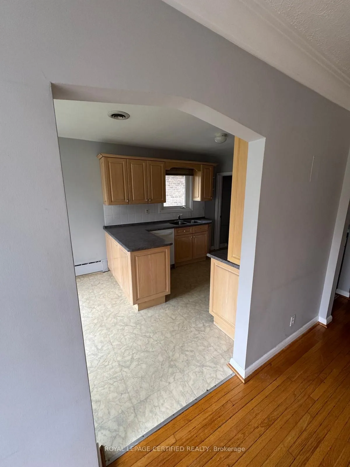 1540 Trotwood Avenue — photo 3
