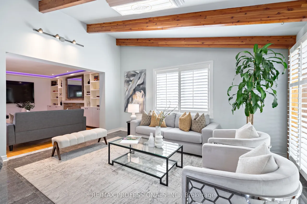 1259 Underwood Drive — photo 3