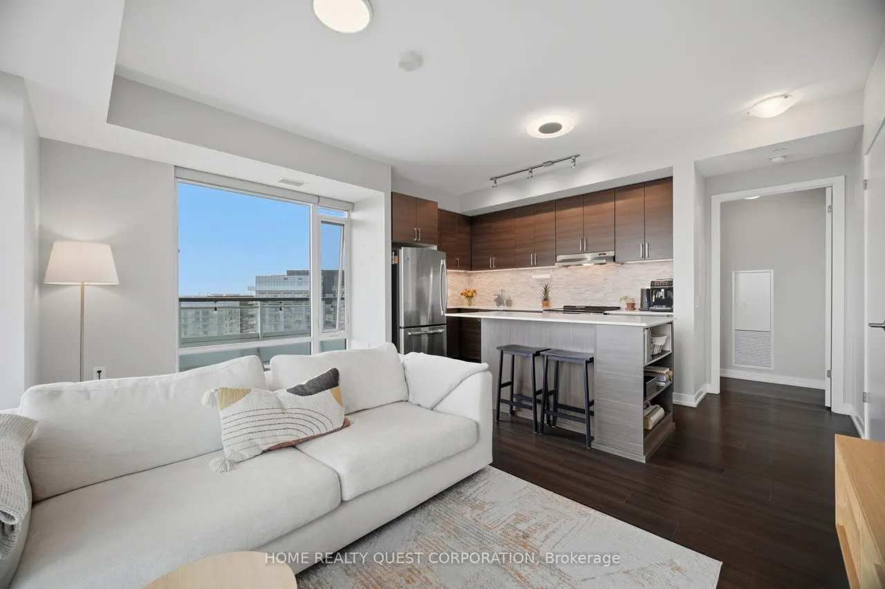 2560 Eglinton Avenue W — photo 3