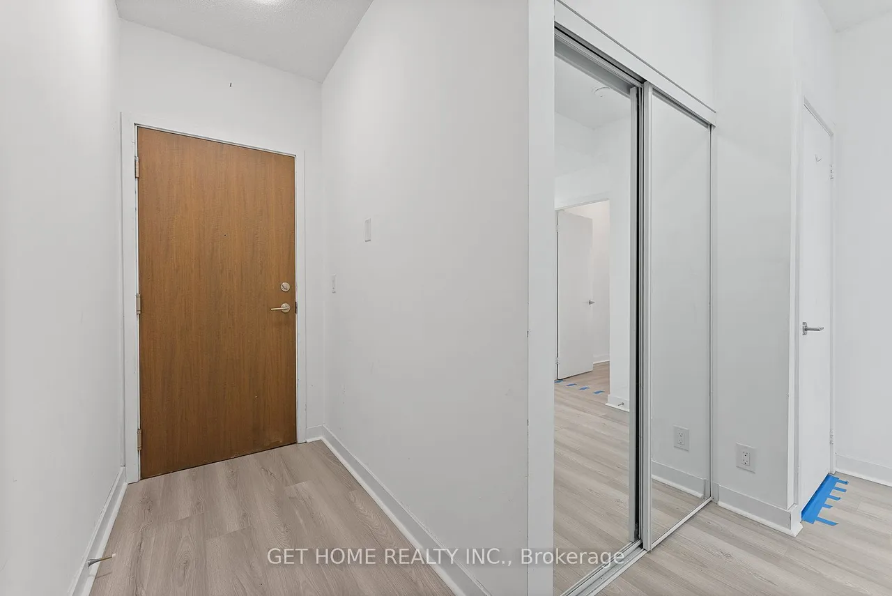 3985 Grand Park Drive — photo 2