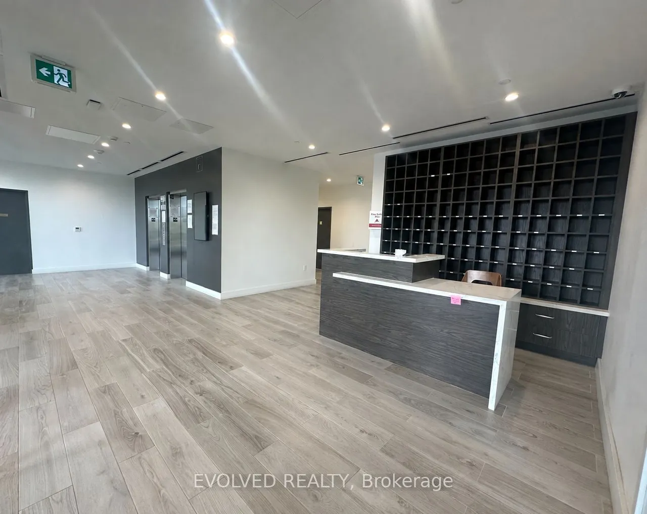 996 Martin Grove Road, Unit 417 — photo 7