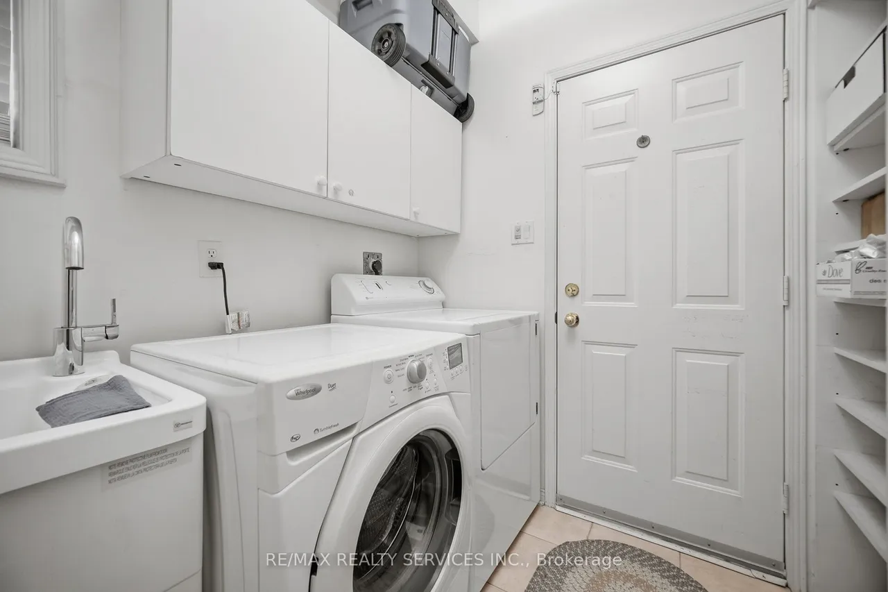 8 Riverbank Road — photo 43
