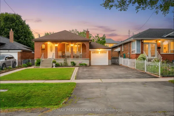 42 Woolgar Avenue