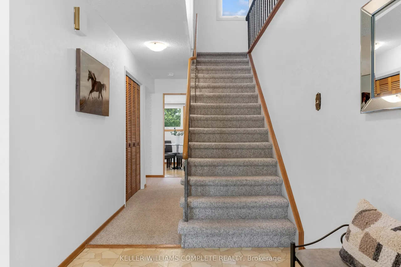 2134 CARTIER Crescent — photo 3
