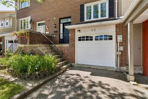 32 Lansing Square — photo 2
