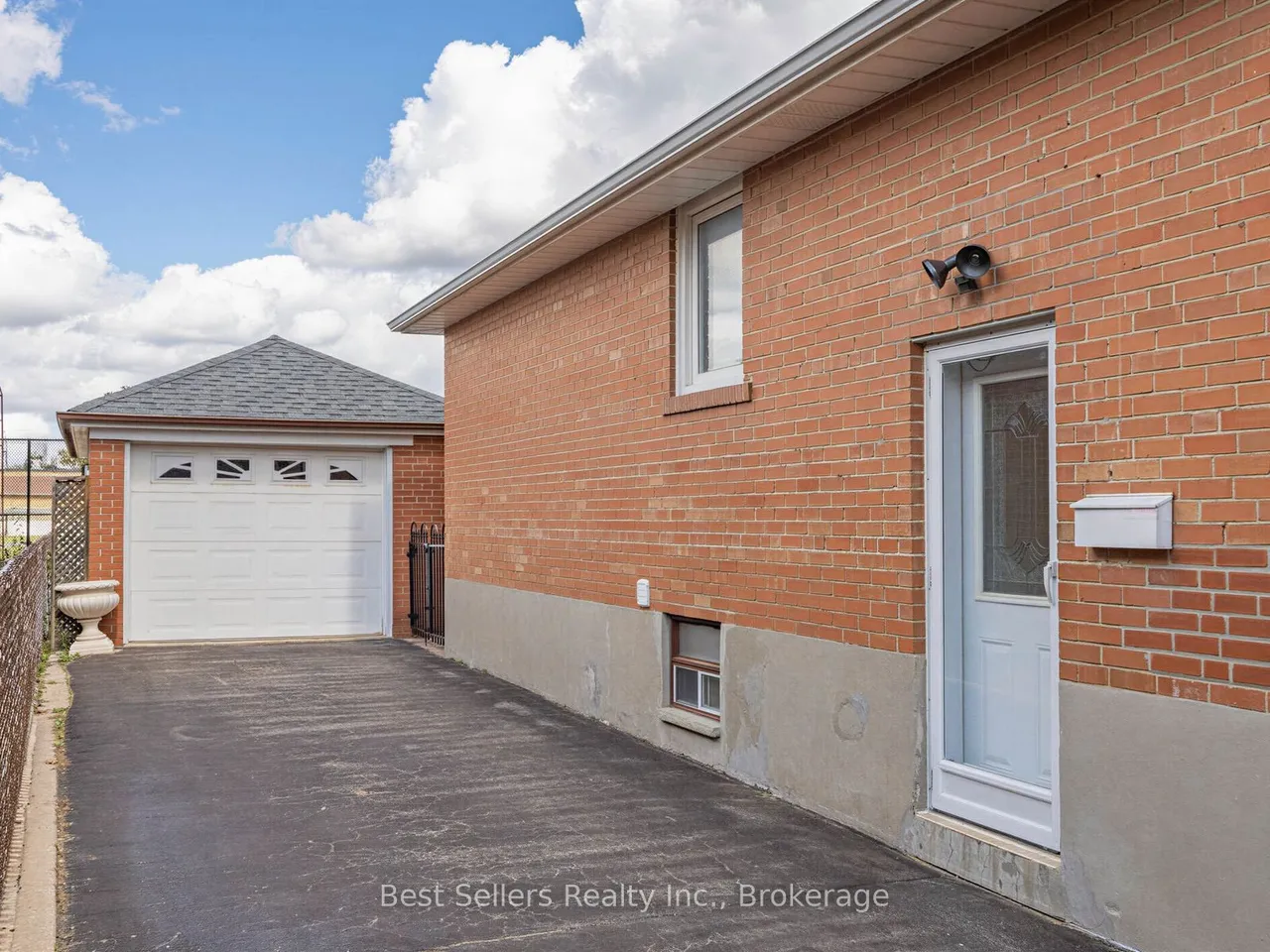 100 Nordin Avenue — photo 30