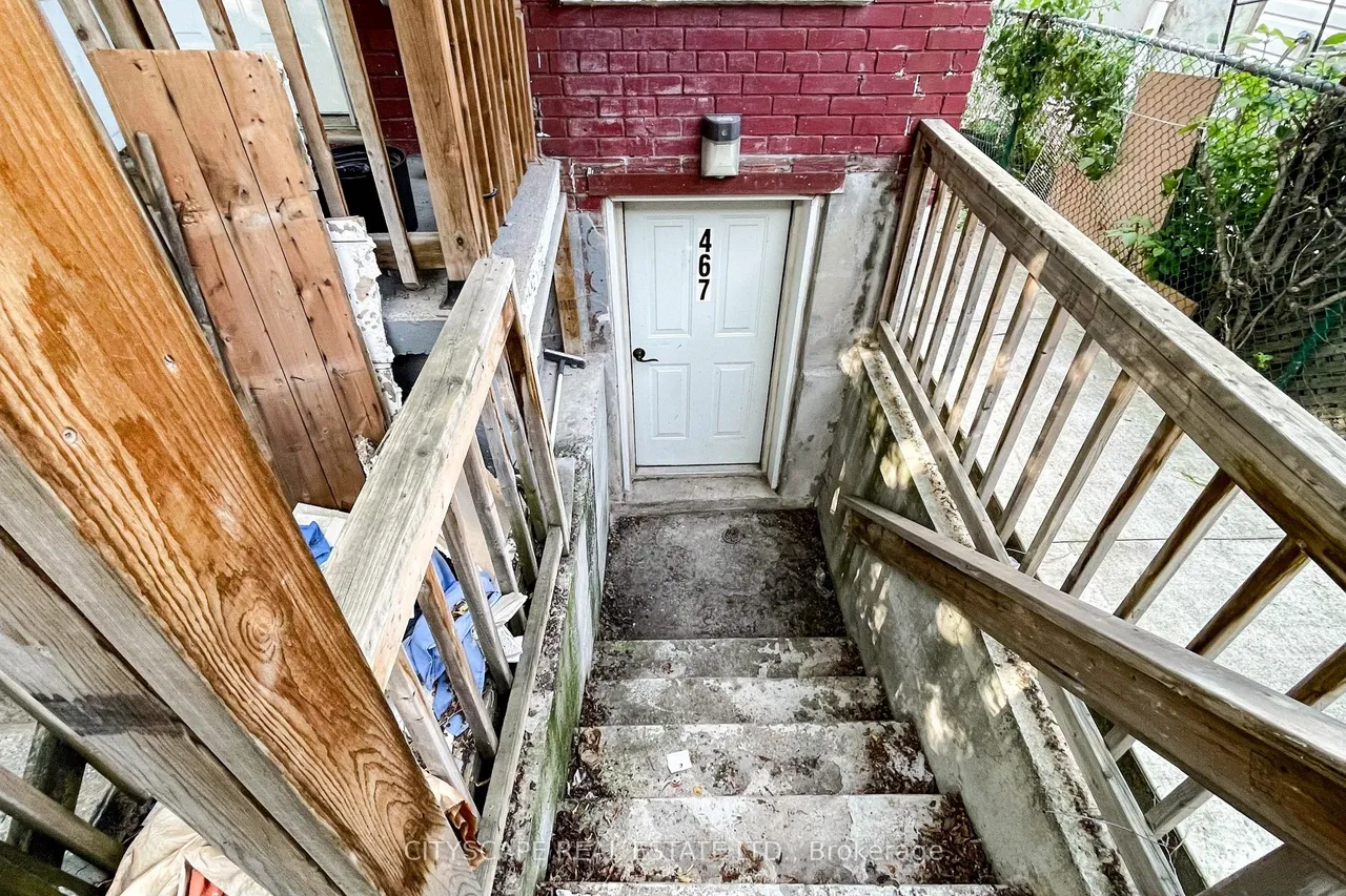 467 Keele Street — photo 36