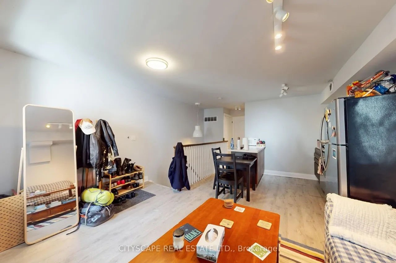 467 Keele Street — photo 3