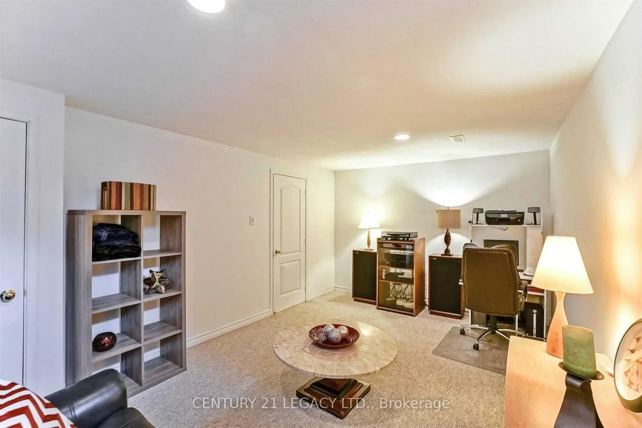 1098 Carding Mill Place — photo 18