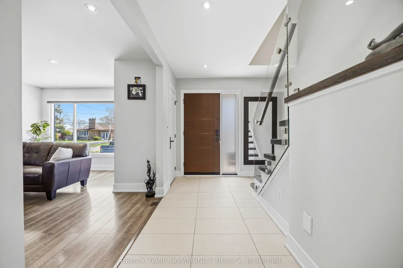34 Walwyn Avenue — photo 3