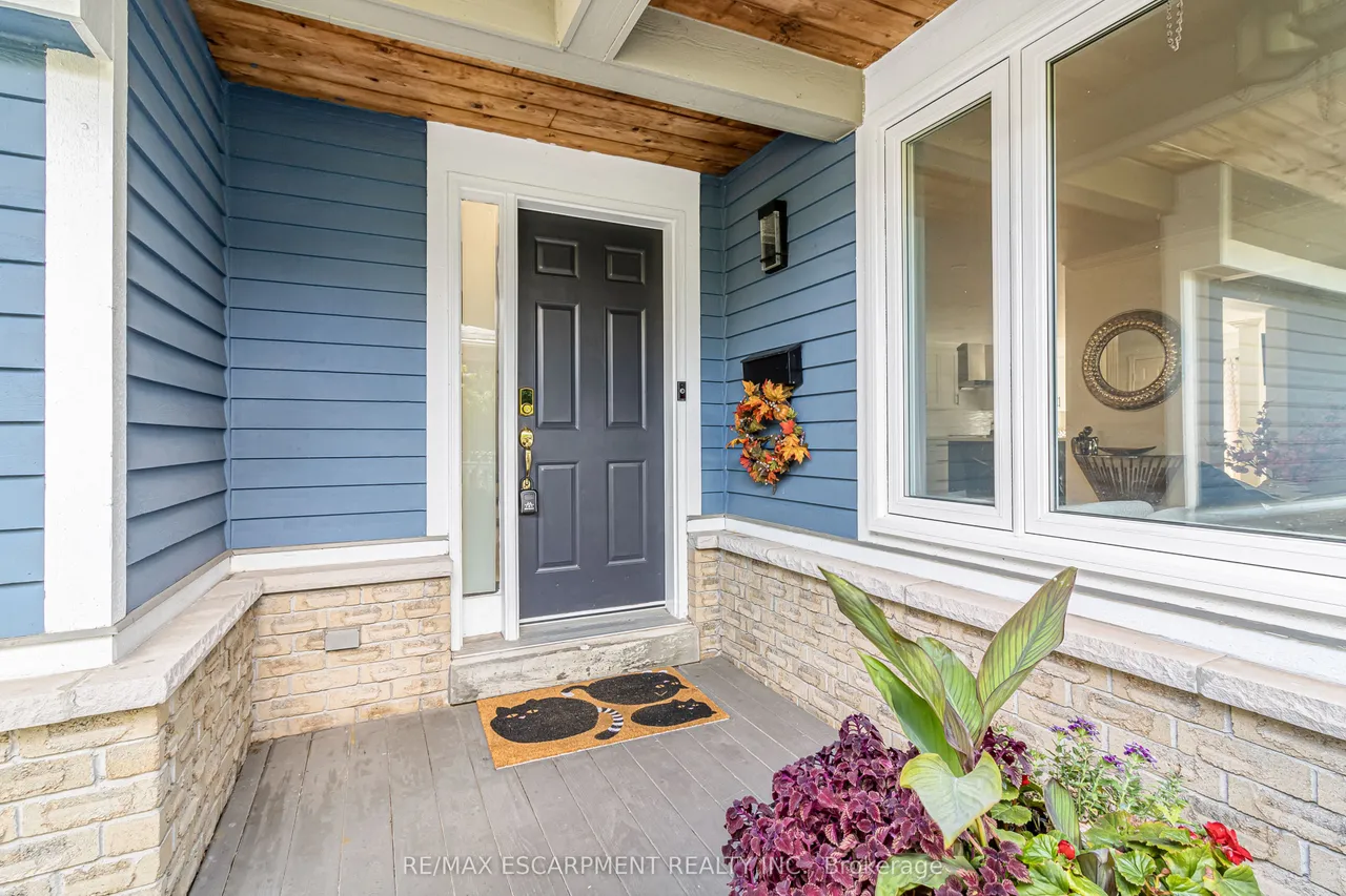 5576 Middlebury Drive — photo 3