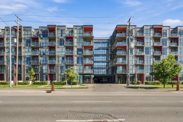 5240 Dundas Street
