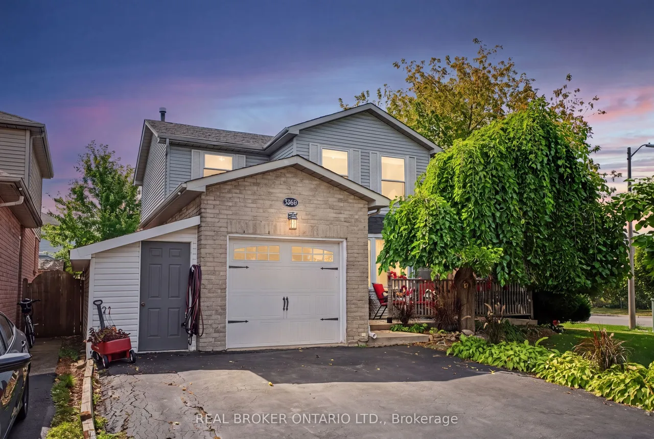 3260 Woodcroft Crescent