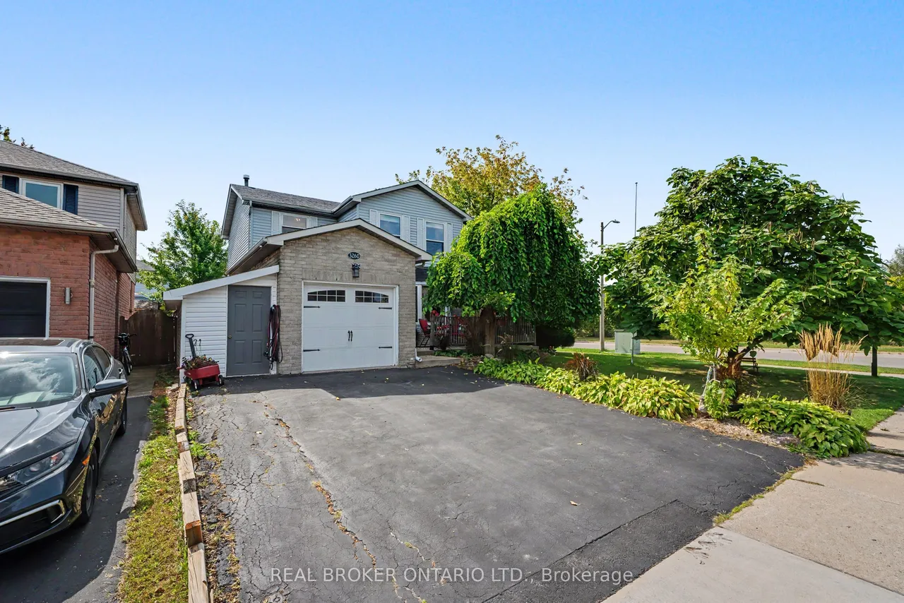 3260 Woodcroft Crescent — photo 43