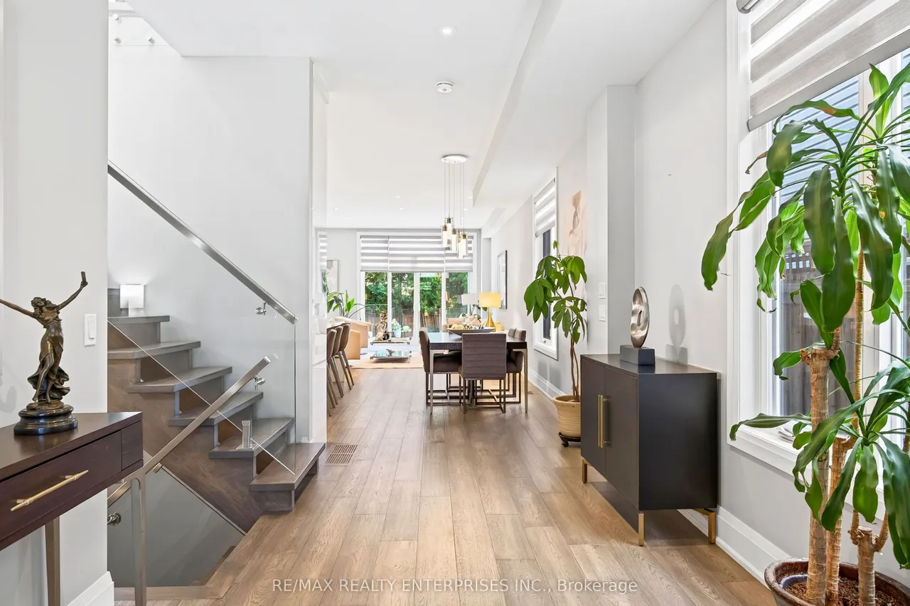 36B Pine Avenue — photo 3