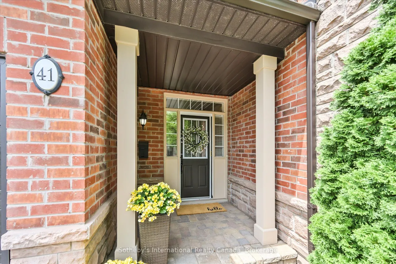 300 Ravineview Way — photo 3