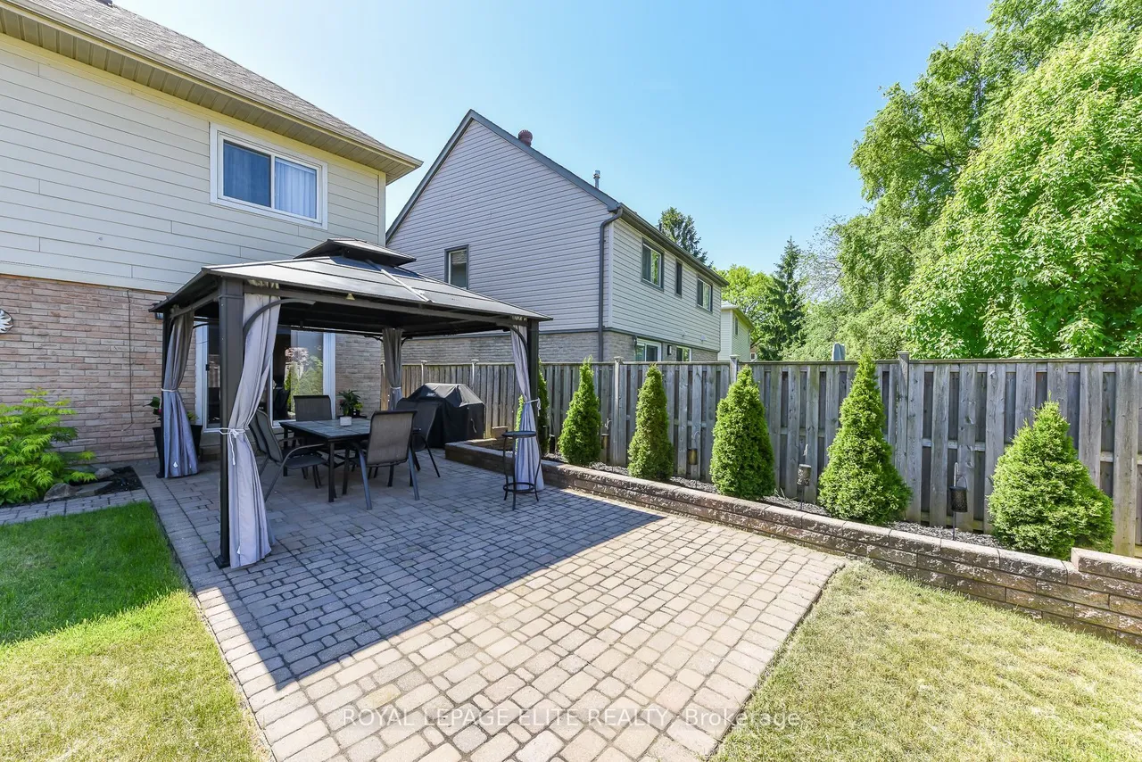 67 ELMBROOK Crescent E — photo 42