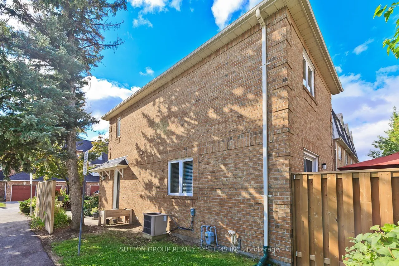 45 Bristol Road E — photo 3