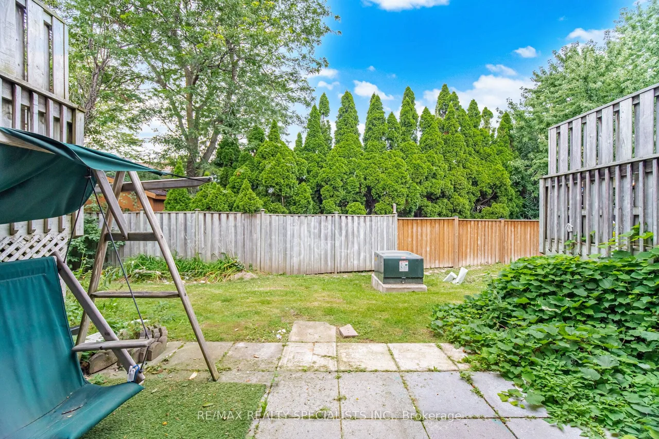 6780 Formentera Avenue — photo 40
