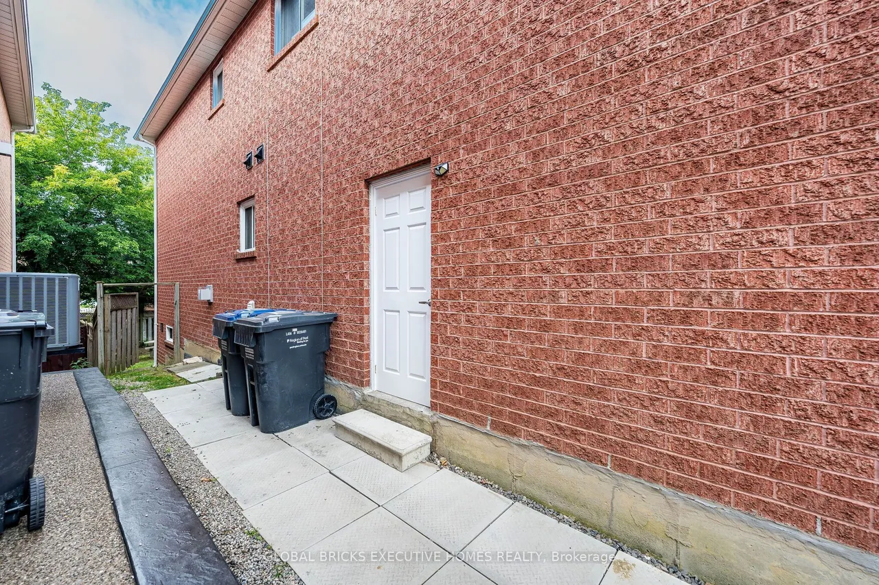 6348 Newcombe Drive — photo 47
