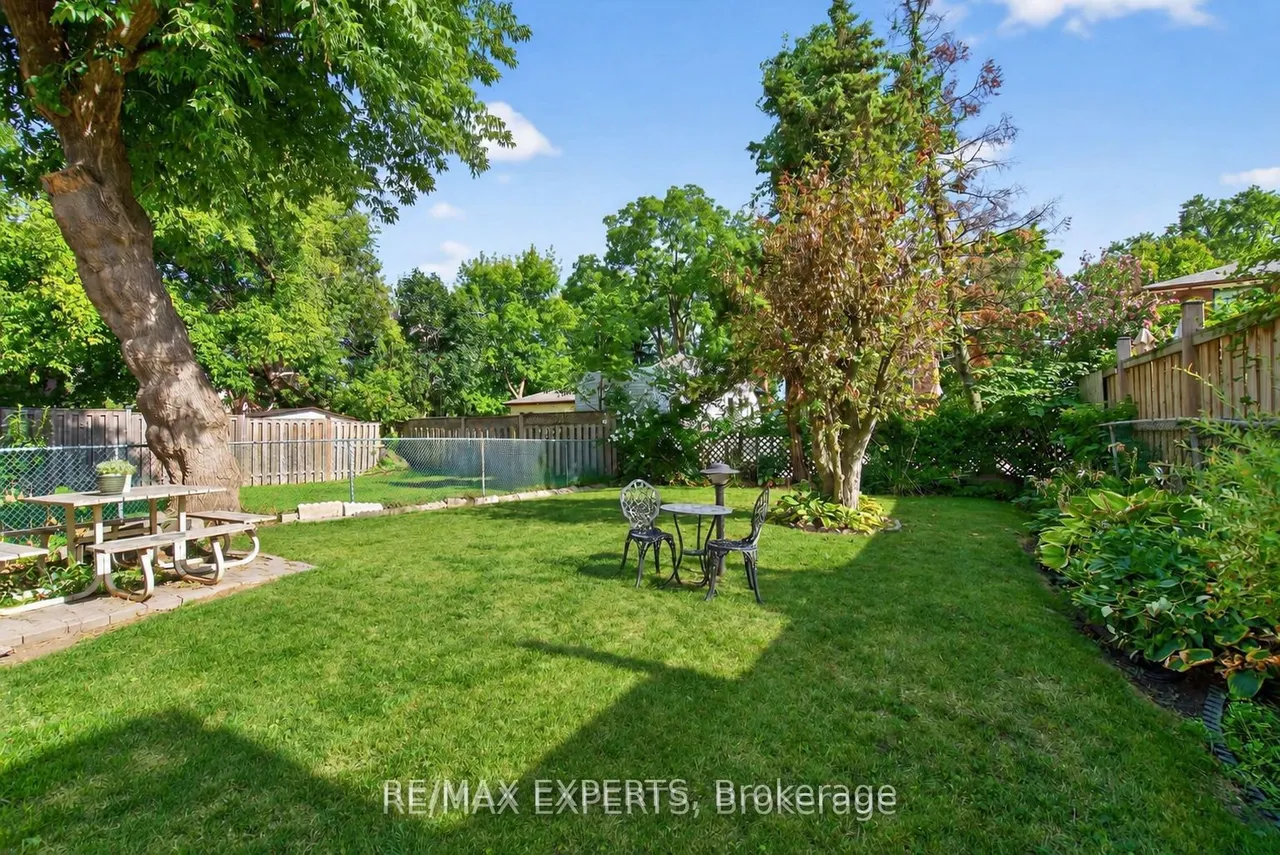 257 John Street — photo 34