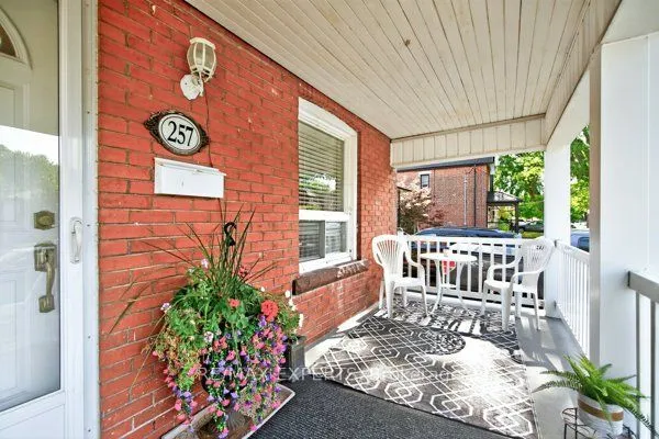 257 John Street — photo 3
