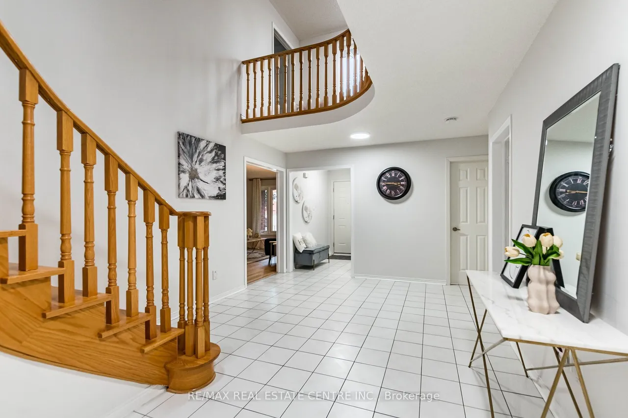 829 Stargazer Drive — photo 3