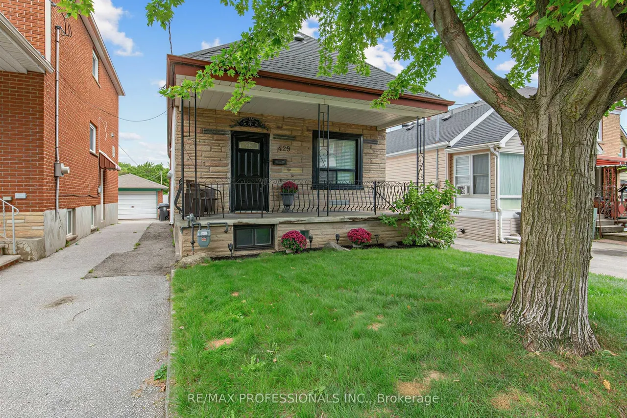 429 Gilbert Avenue — photo 2