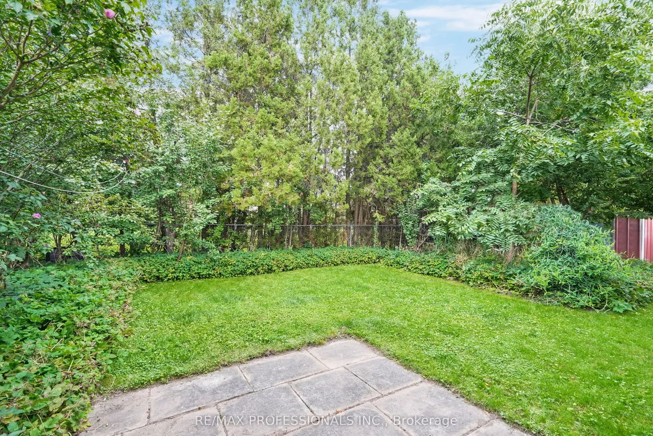 45 Fernalroy Boulevard — photo 43