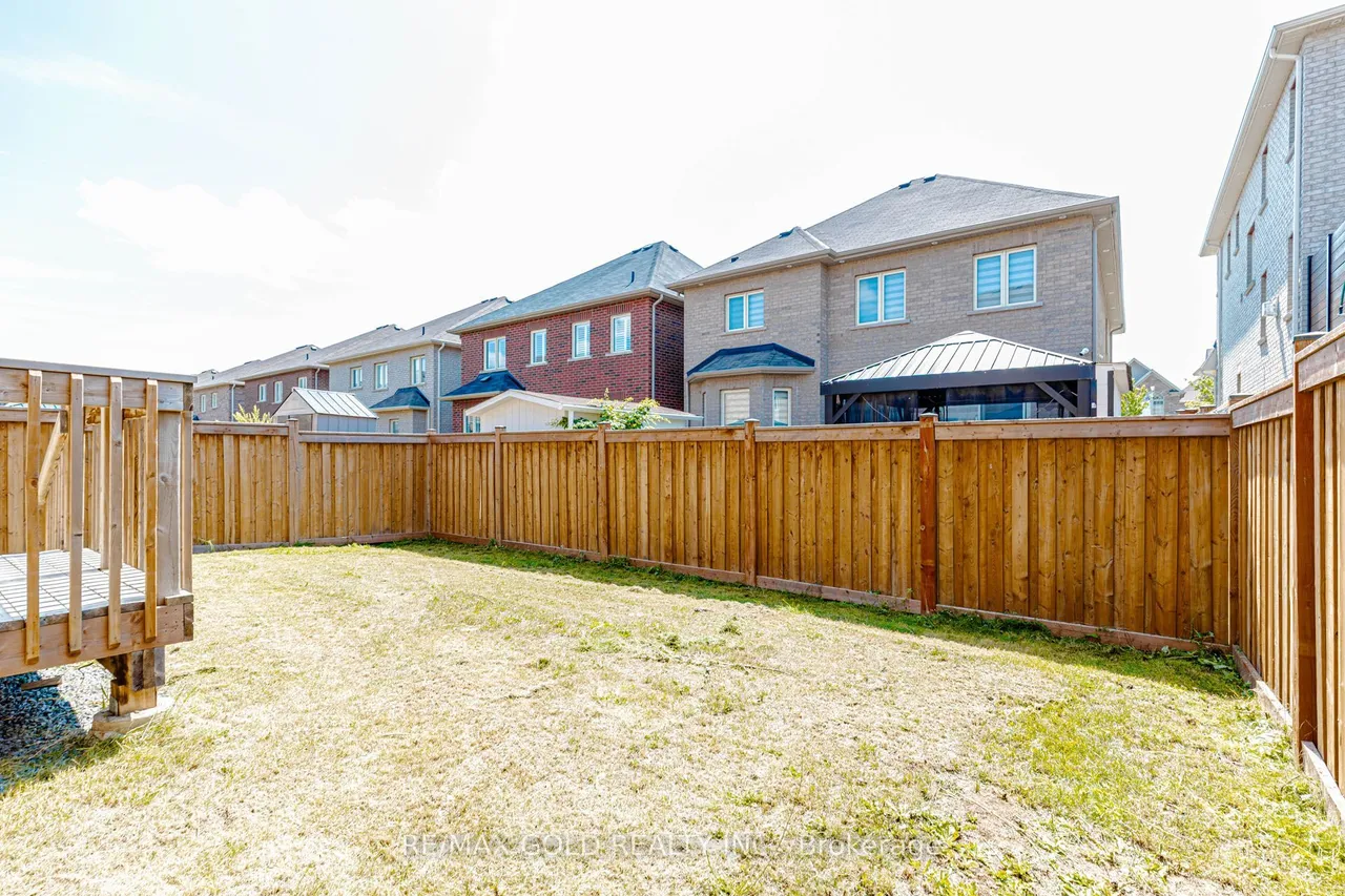 33 Tiger Crescent — photo 49