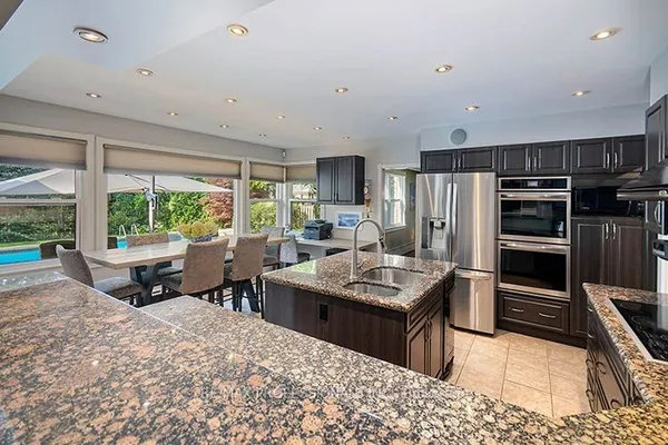 7 Treeline Court