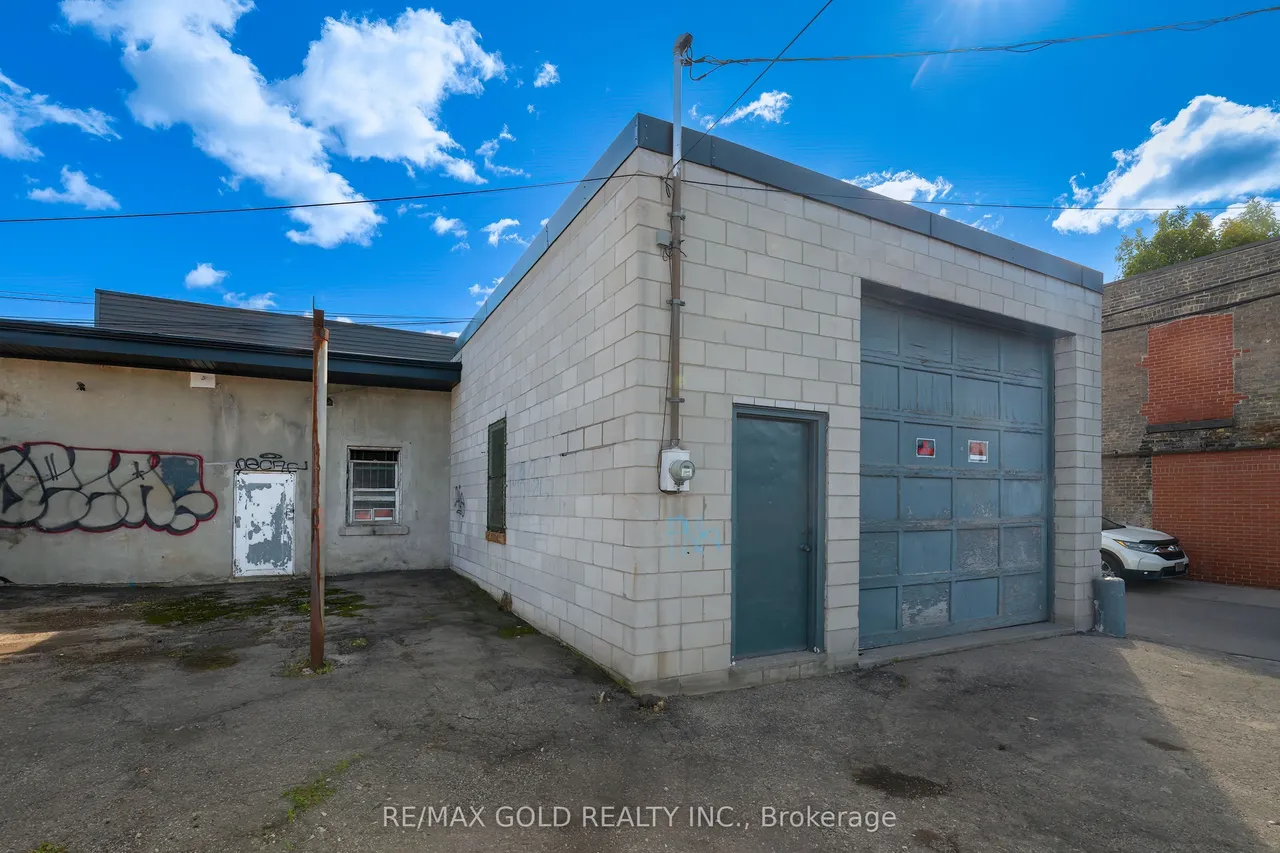 131R Millicent Street — photo 2