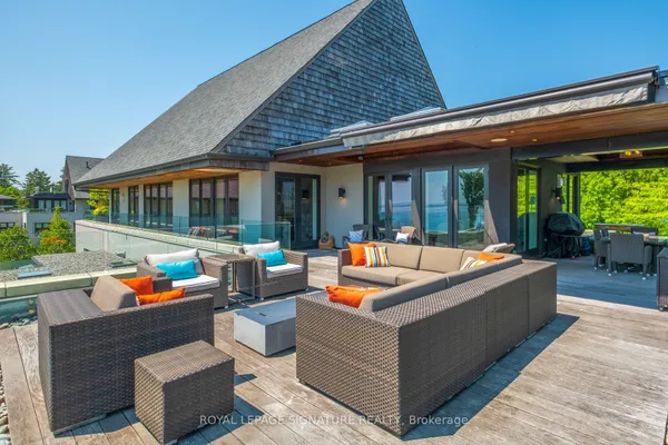 10 Maple Grove Drive