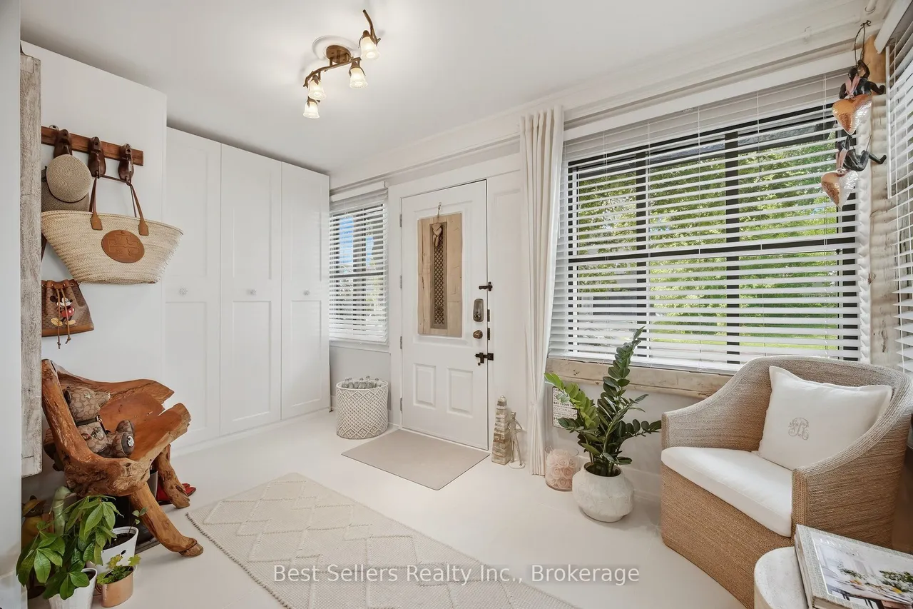 174 Angelene Street — photo 3