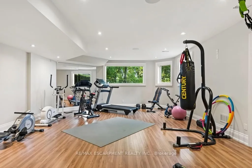 4038 Lakeshore Road — photo 49