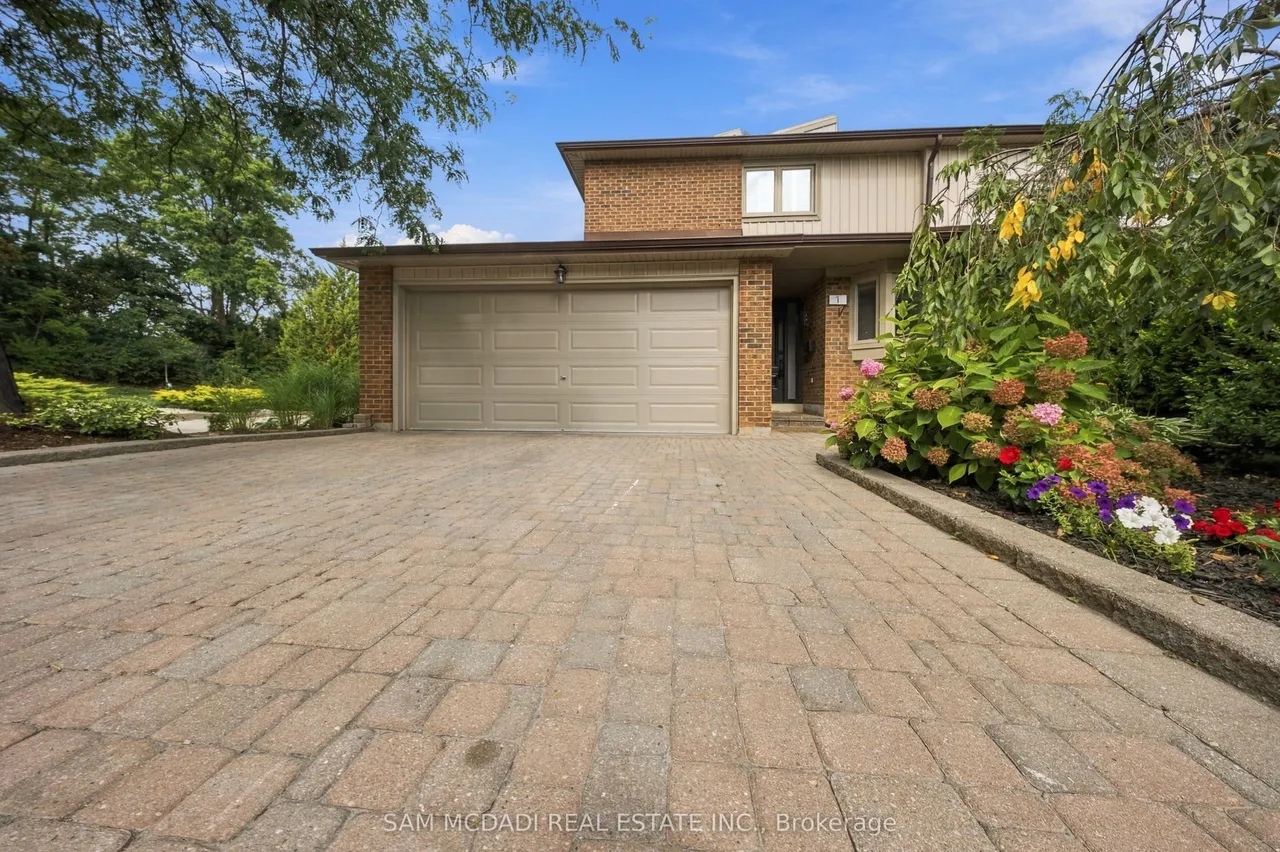 1160 Walden Circle — photo 3