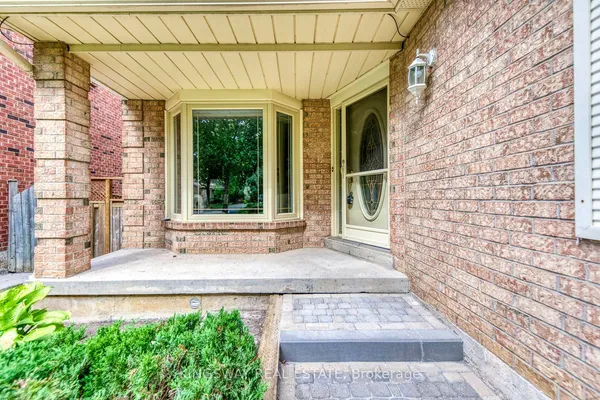3603 Kelso Crescent — photo 2