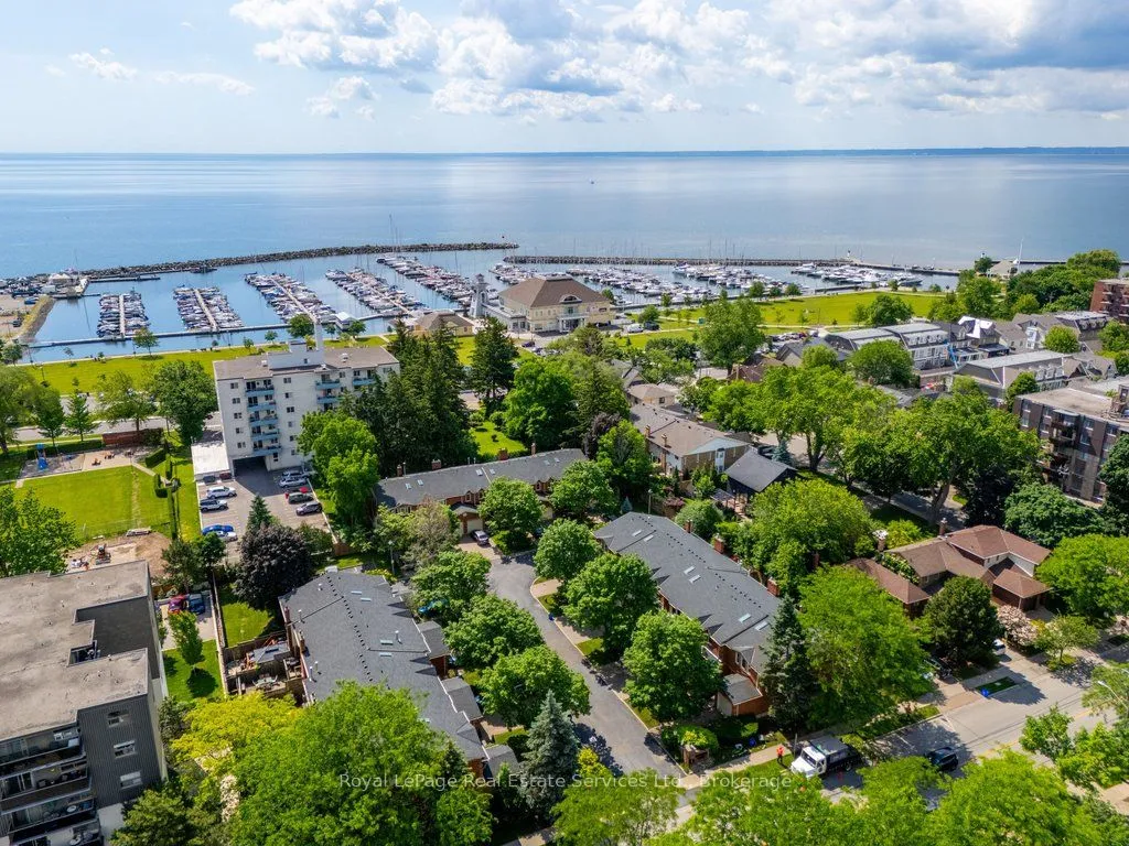 2314 Marine Drive — photo 2