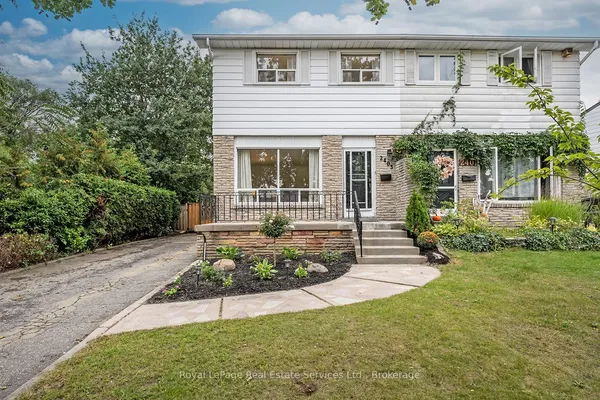 2403 Delkus Crescent