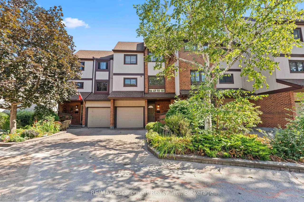 1060 Walden Circle