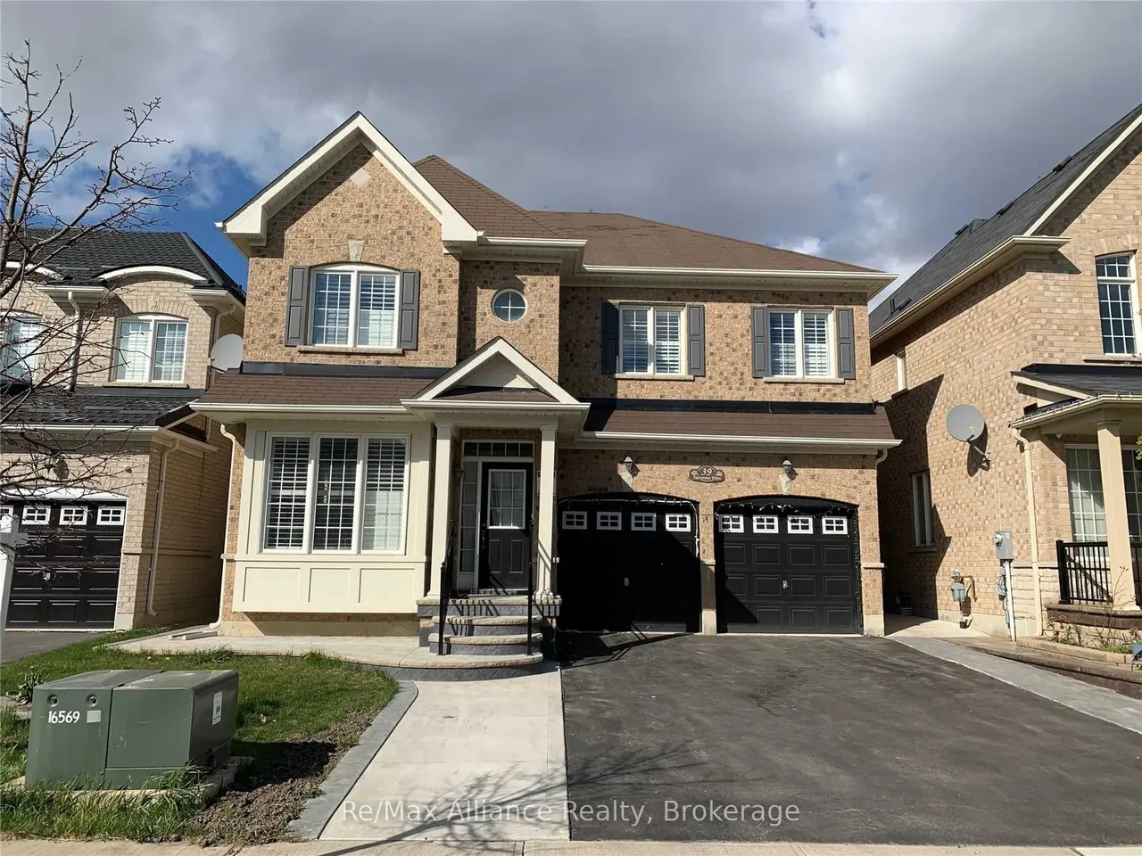 39 Fairservice Drive