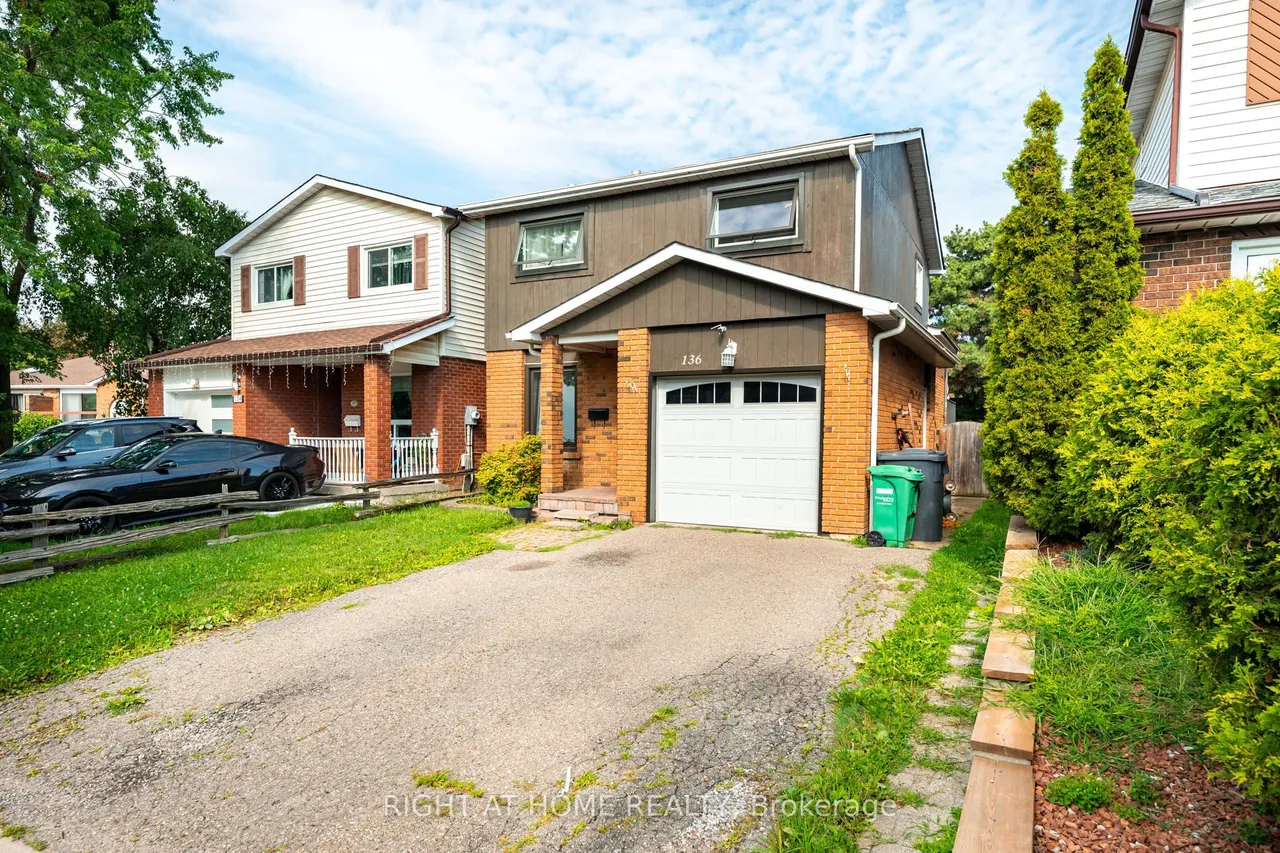 136 Elderwood Place — photo 2