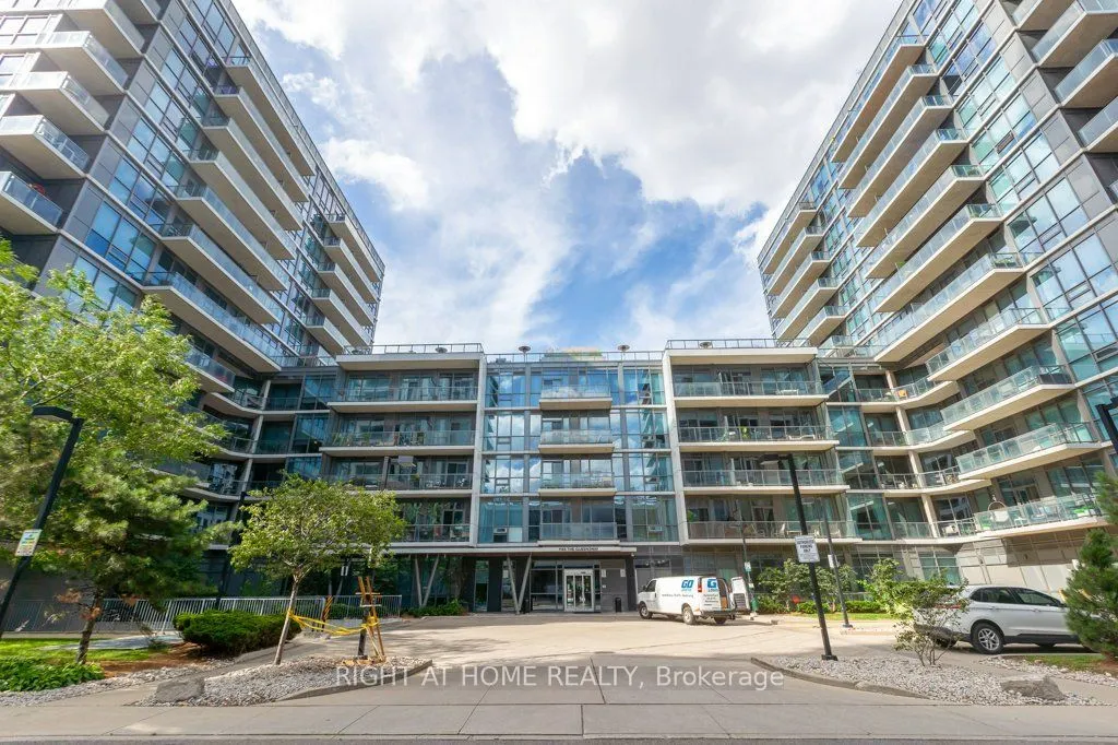 1185 The Queensway — photo 28