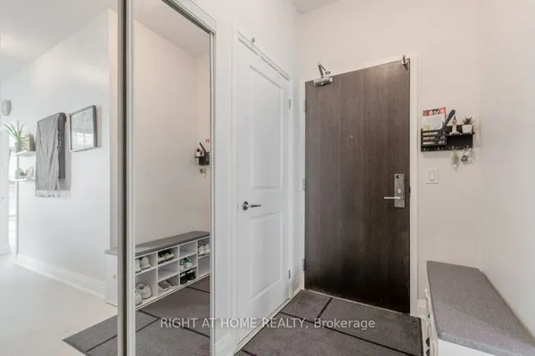 1185 The Queensway N/A — photo 2