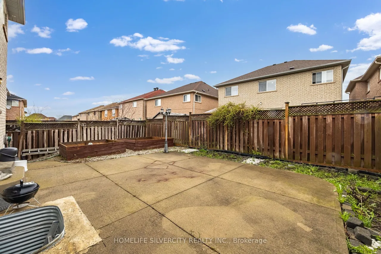 29 Beachpoint Boulevard — photo 49