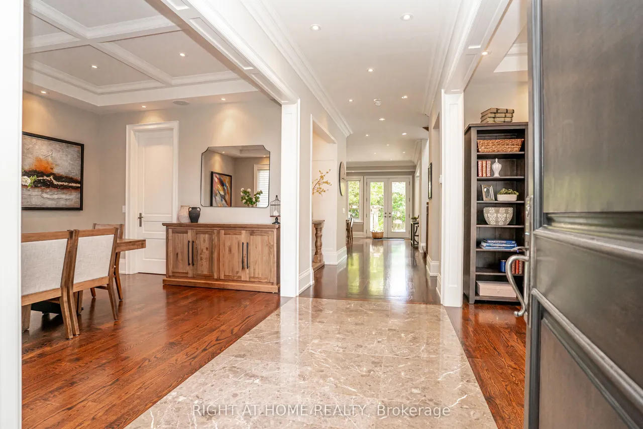 1479 Briarwood Crescent — photo 3