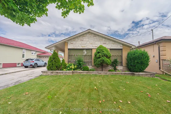 22 Monterrey Drive — photo 2