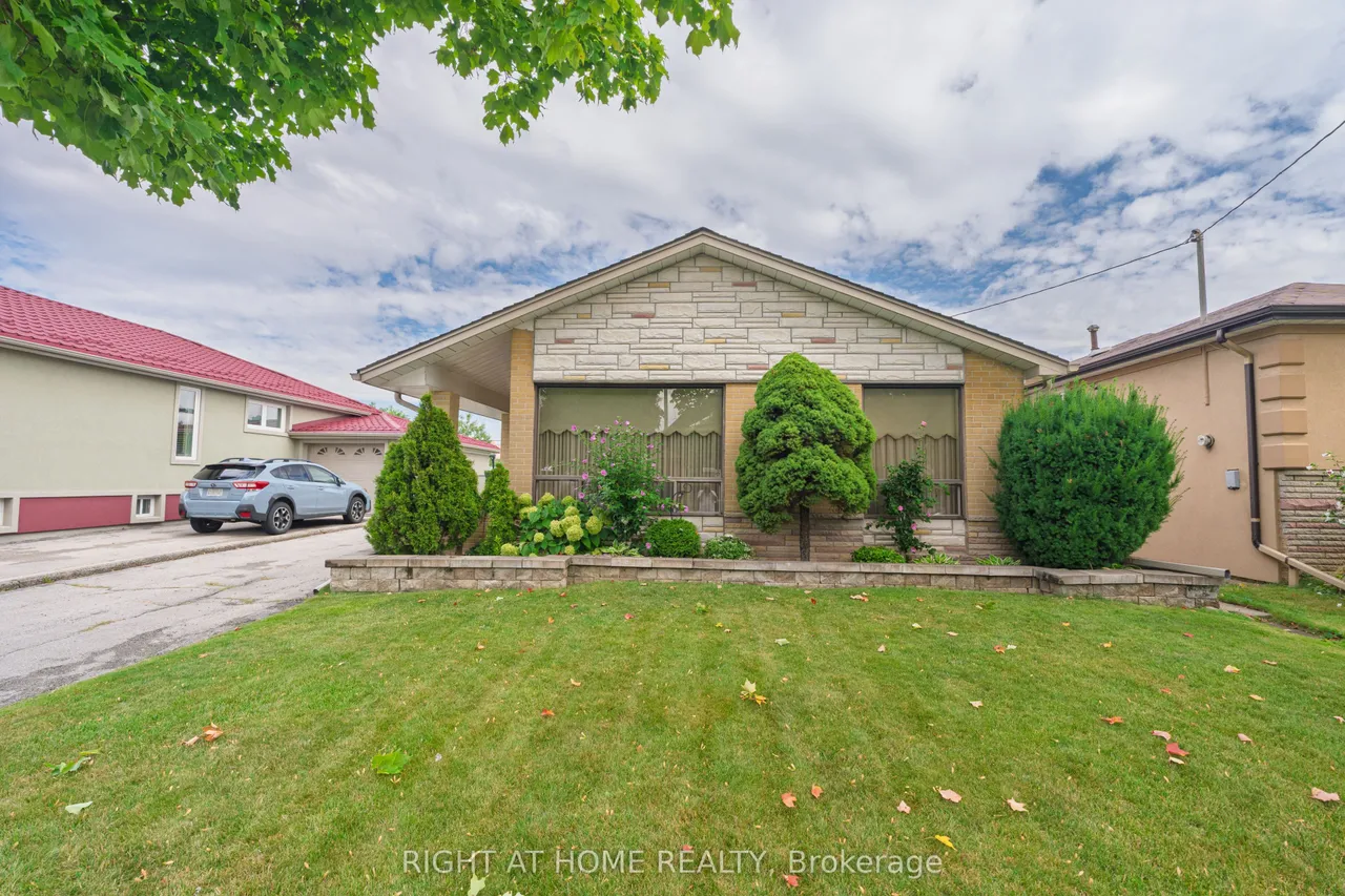 22 Monterrey Drive — photo 2