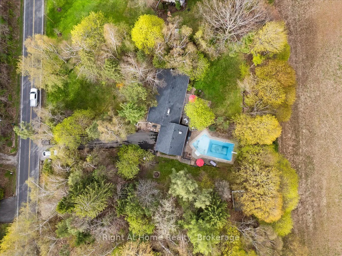 1252 Britannia Road — photo 47